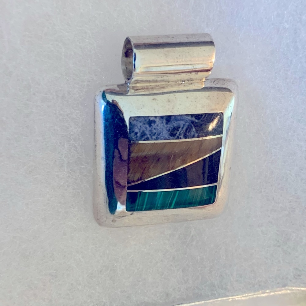 Silverworld 925 Sterling  & Stone Pendant